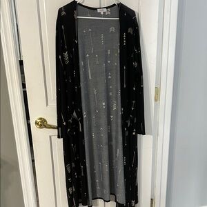 LuLaRoe Black and Gray Arrow Print Cardigan